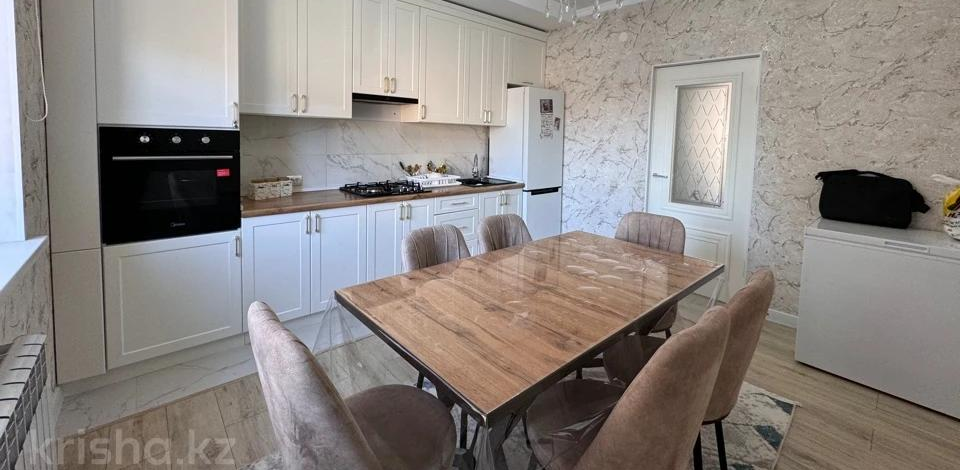 3-комнатная квартира · 136 м² · 3/9 этаж, мкр. Алтын орда, Алтын орда 19м