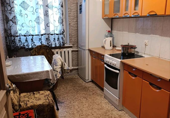 3-комнатная квартира · 64 м² · 1/9 этаж, мкр Юго-Восток, Мкр Юго-Восток, мкр Орбита-1 , 32 — КФси быстрого питания