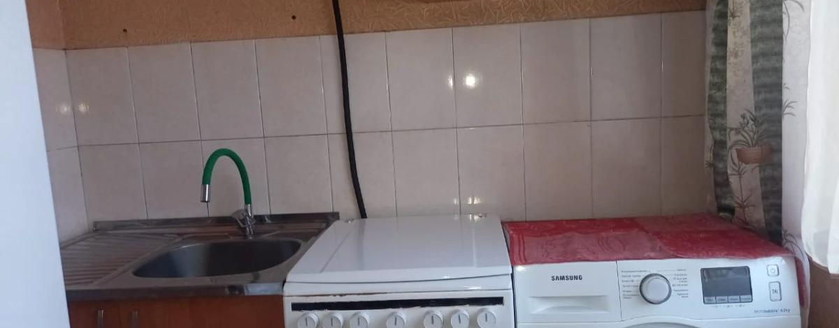 3-комнатная квартира, 58 м², 1/5 этаж, 1-й микрорайон