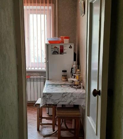 2-комнатная квартира, 42.8 м², 2/5 этаж, 1 мкр 5