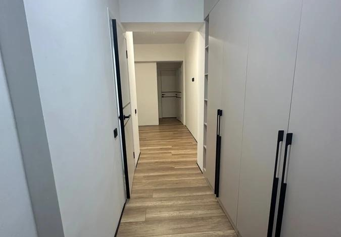 2-комнатная квартира, 44 м², 1/5 этаж, Абая 54/1