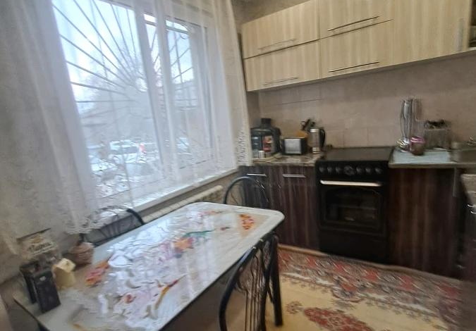 3-комнатная квартира · 50 м² · 1/5 этаж, Космическая 14