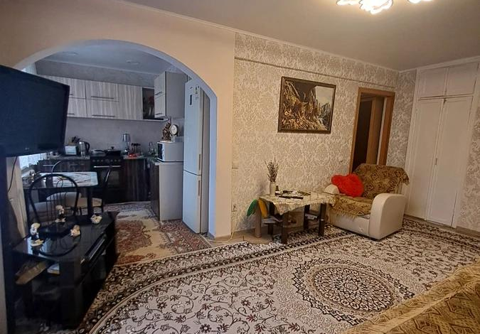 3-комнатная квартира · 50 м² · 1/5 этаж, Космическая 14