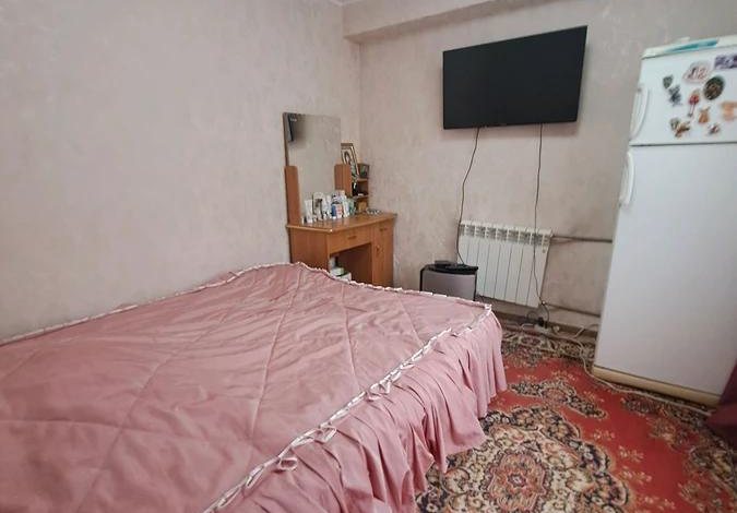 3-комнатная квартира · 50 м² · 1/5 этаж, Космическая 14