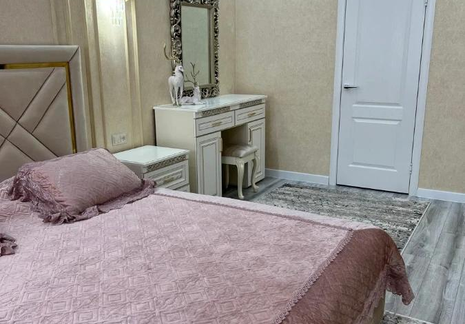 4-комнатная квартира, 85 м², 4/5 этаж, Карасу — 21-й микрорайон, ост. Дархан