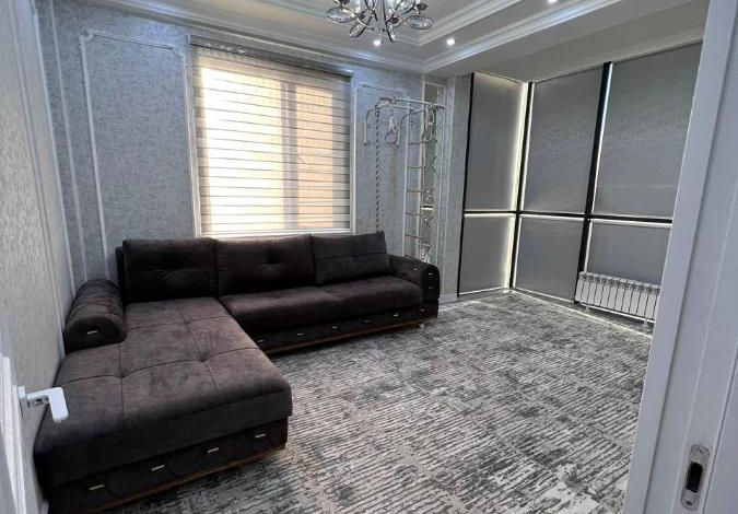 4-комнатная квартира, 85 м², 4/5 этаж, Карасу — 21-й микрорайон, ост. Дархан