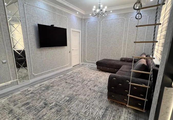 4-комнатная квартира, 85 м², 4/5 этаж, Карасу — 21-й микрорайон, ост. Дархан
