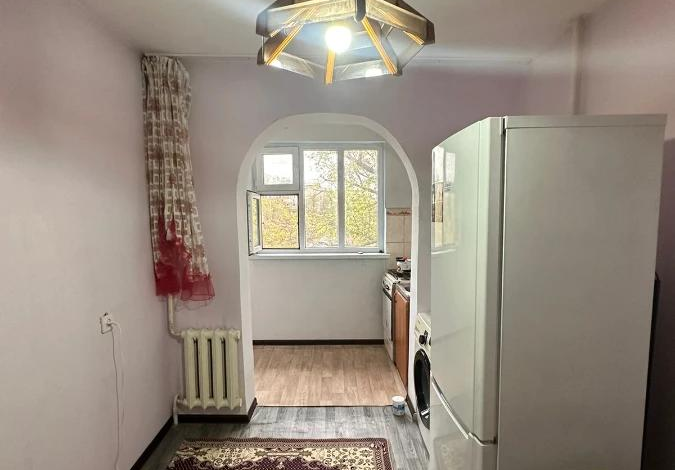 4-комнатная квартира, 85 м², 4/5 этаж, Карасу — 21-й микрорайон, ост. Дархан