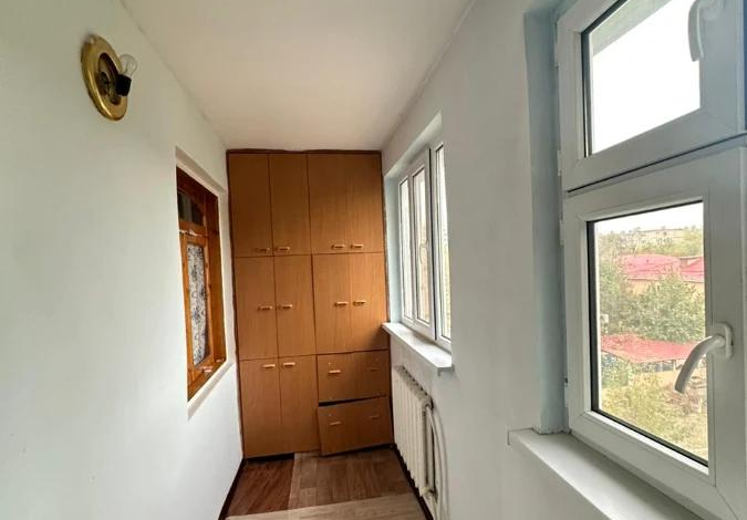 4-комнатная квартира, 85 м², 4/5 этаж, Карасу — 21-й микрорайон, ост. Дархан