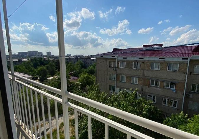 4-комнатная квартира, 85 м², 4/5 этаж, Карасу — 21-й микрорайон, ост. Дархан