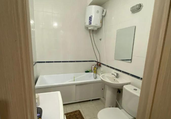 4-комнатная квартира, 85 м², 4/5 этаж, Карасу — 21-й микрорайон, ост. Дархан