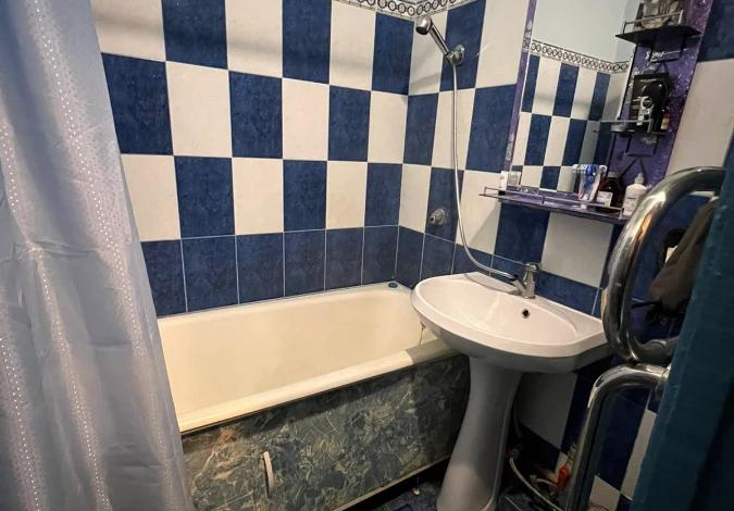 1-комнатная квартира, 43 м², 2/4 этаж, ул. Аскарова