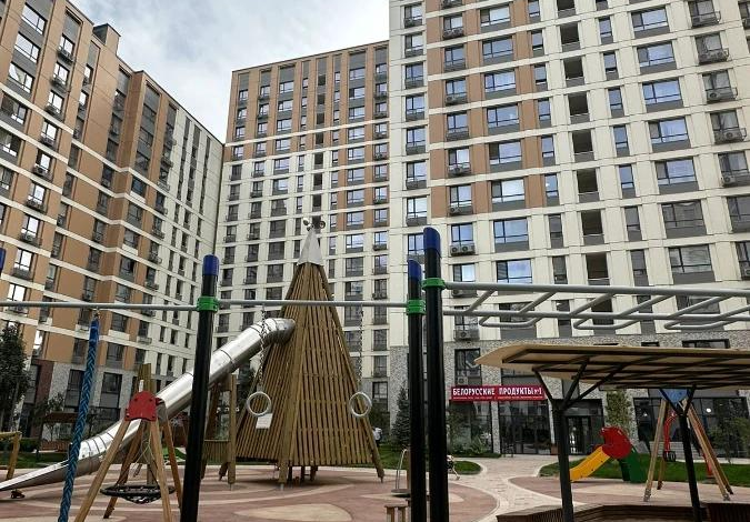 2-комнатная квартира, 48 м², 3/5 этаж, Карасу 28 — рядом 64 школа садик