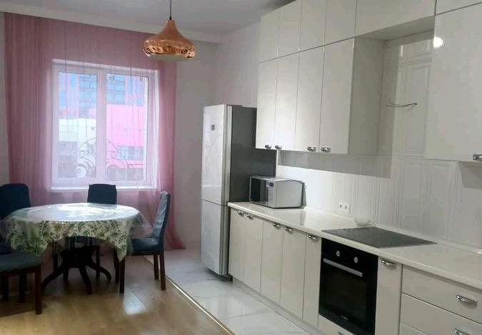 2-комнатная квартира, 82 м², 4/6 этаж, Алихана Бокейханова 27