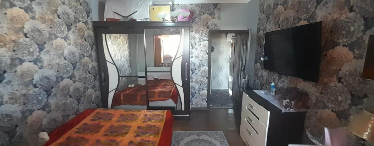 4-комнатная квартира, 85 м², 4/5 этаж, Карасу — 21-й микрорайон, ост. Дархан