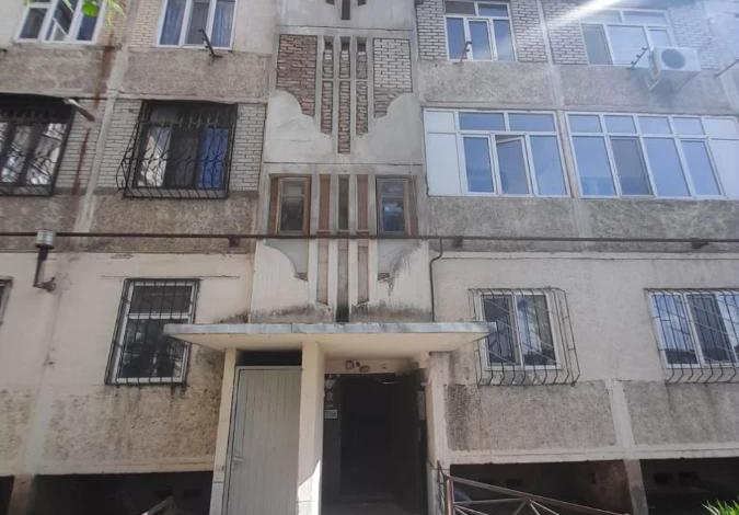 4-комнатная квартира, 85 м², 4/5 этаж, Карасу — 21-й микрорайон, ост. Дархан