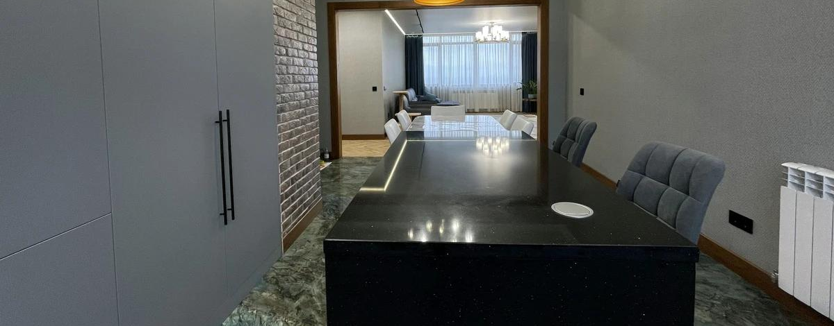 4-комнатная квартира, 167.5 м², Кошкарбаева 2 — Happy