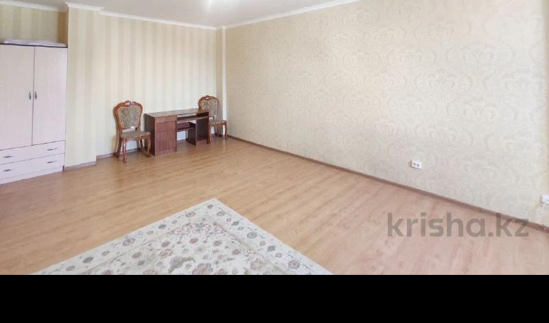 2-комнатная квартира, 80 м², 5/10 этаж, Алихан Бокейхан 2