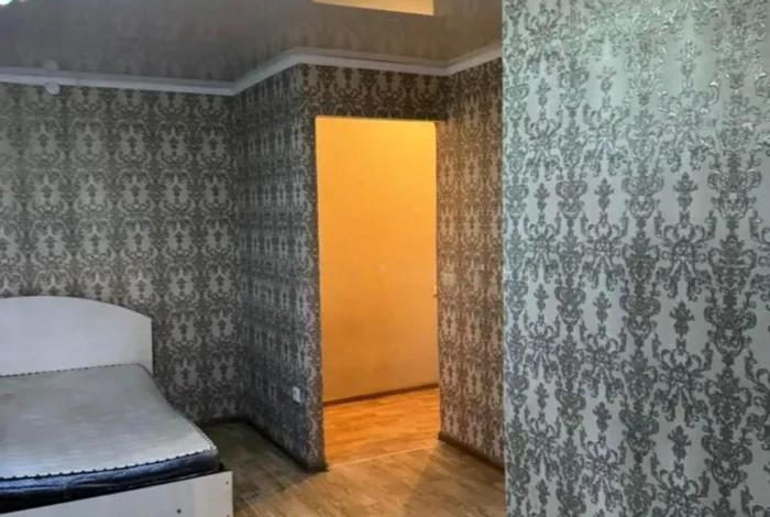 1-комнатная квартира, 30 м², 3/4 этаж, Глинки