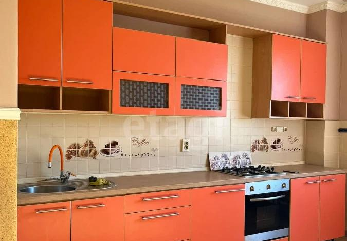 3-комнатная квартира, 93.9 м², 4/5 этаж, мкр Жеруйык, ул. Халела Досмухамедова 93