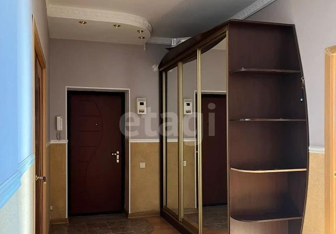 3-комнатная квартира, 93.9 м², 4/5 этаж, мкр Жеруйык, ул. Халела Досмухамедова 93