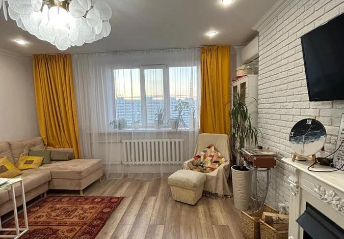 3-комнатная квартира, 92 м², 10/12 этаж, Чингиза Айтматова 36