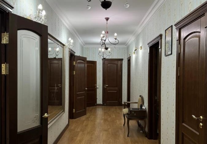 4-комнатная квартира · 183.3 м² · 2/5 этаж, мкр. Алтын орда, проспект Санктбай Батыра