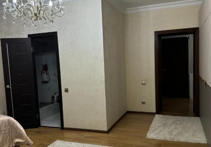 4-комнатная квартира · 183.3 м² · 2/5 этаж, мкр. Алтын орда, проспект Санктбай Батыра