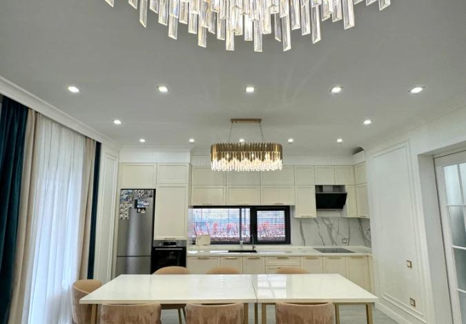 4-комнатная квартира, 161 м², мкр Нур Алатау, 13
