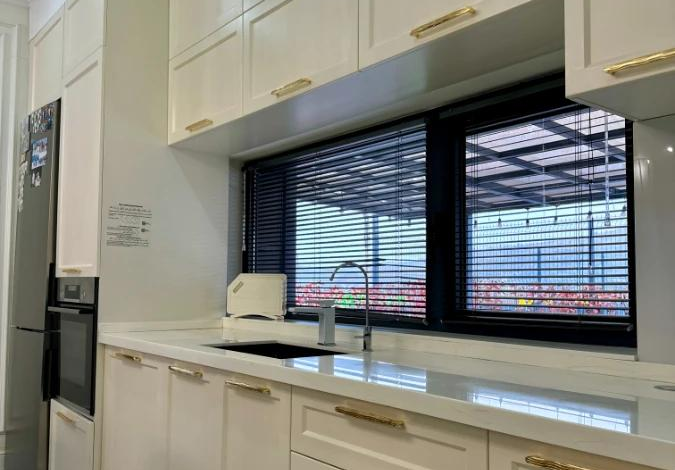 4-комнатная квартира, 161 м², мкр Нур Алатау, 13