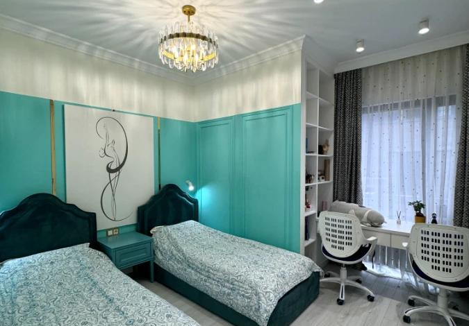 4-комнатная квартира, 161 м², мкр Нур Алатау, 13