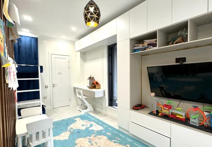 4-комнатная квартира, 161 м², мкр Нур Алатау, 13