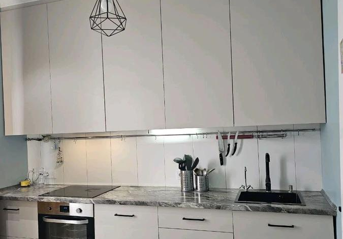 3-комнатная квартира, 90 м², 13/16 этаж, Тлендиева 133 — Сатпаева