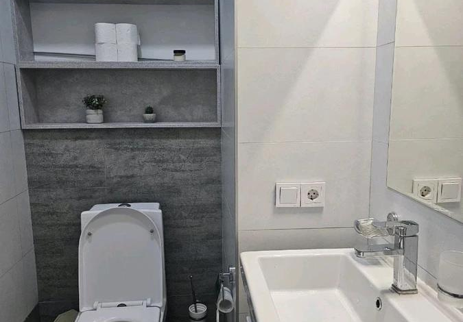 3-комнатная квартира, 90 м², 13/16 этаж, Тлендиева 133 — Сатпаева