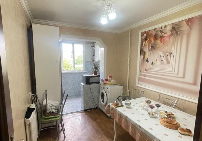 3-комнатная квартира · 54 м² · 4/5 этаж, 16-й микрорайон, 16-й микрорайон 14