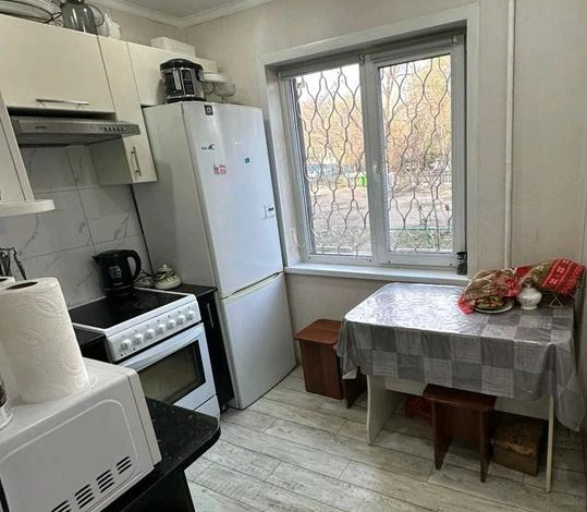 2-комнатная квартира · 44 м² · 1/5 этаж, Амурская 18