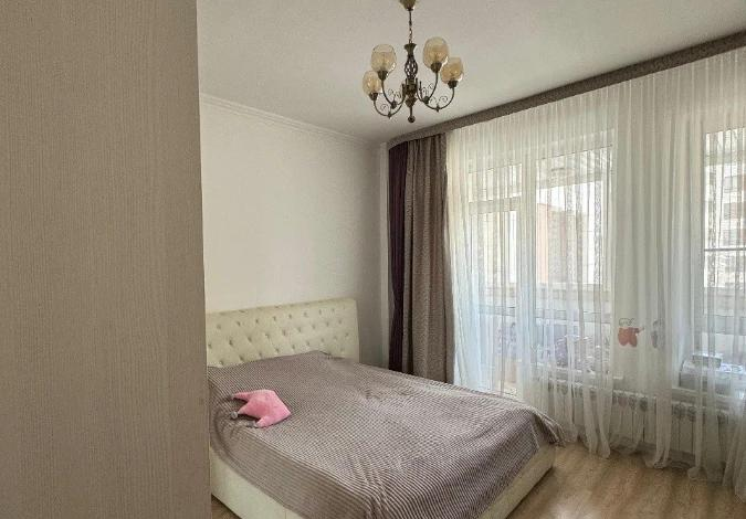 3-комнатная квартира, 91 м², 4/8 этаж, Кабанбай Батыра 60/11