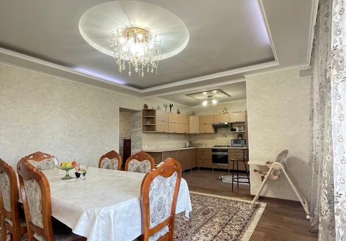 5-комнатная квартира · 98.1 м² · 4/5 этаж, Ермекова 81