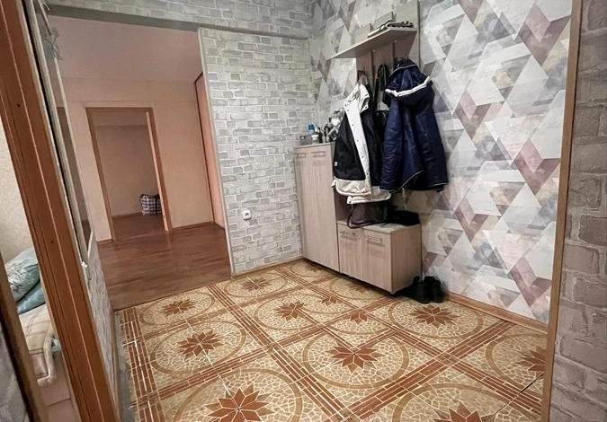 3-комнатная квартира · 60 м² · 2/5 этаж, Михаэлиса 1 — Т Д "Горизонт"