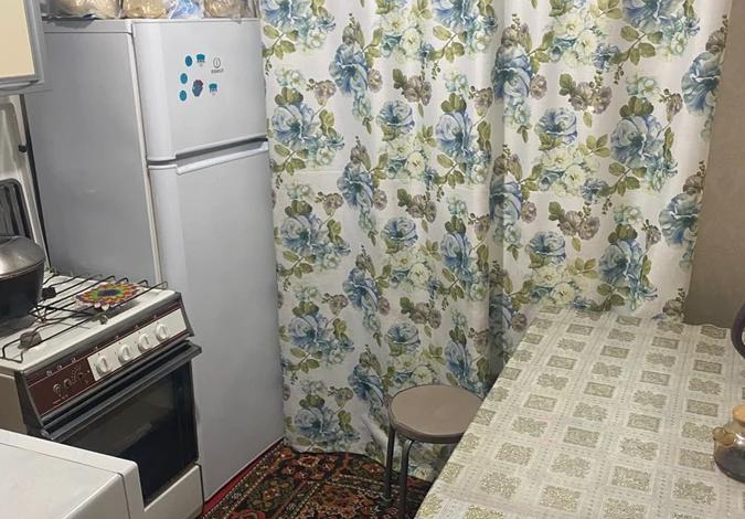 2-комнатная квартира · 48 м² · 1/5 этаж, Женис 37
