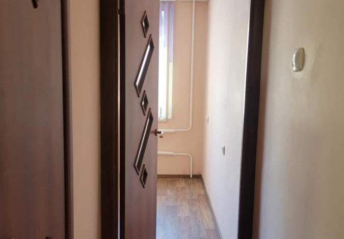 2-комнатная квартира · 45 м² · 1/5 этаж, 6 мкр