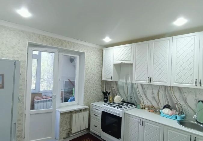 2-комнатная квартира · 55 м² · 2/5 этаж, Гришина