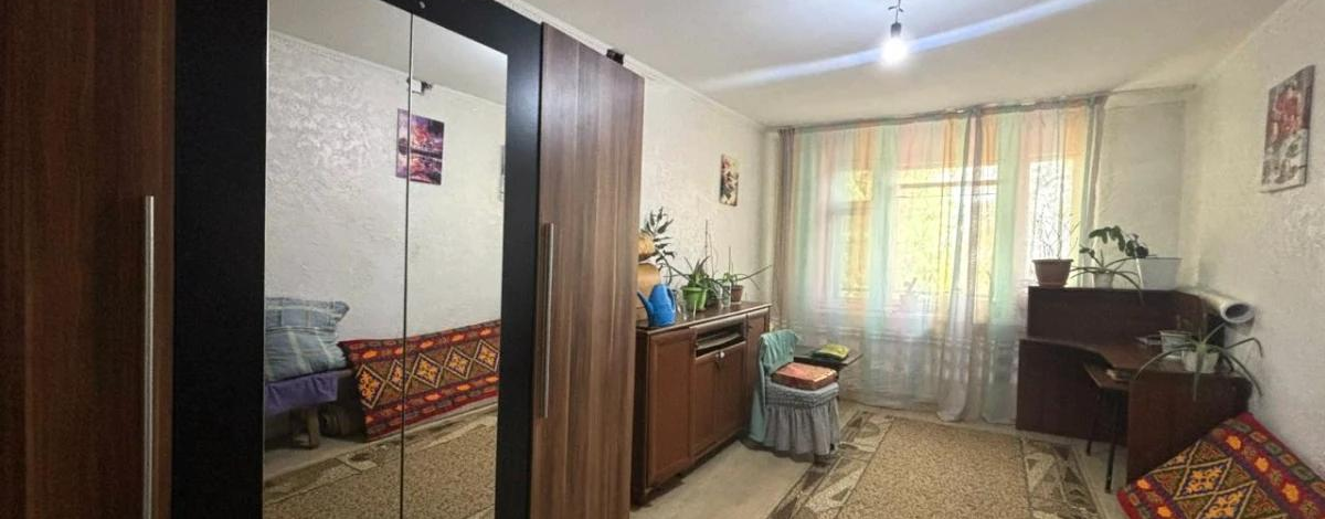 2-комнатная квартира · 49.6 м² · 1/5 этаж, Пришахтинск, Металлистов