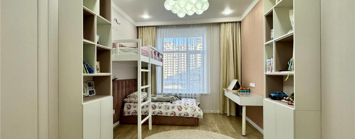 4-комнатная квартира · 131 м² · 3/10 этаж, мкр Юго-Восток, Ашимова 15