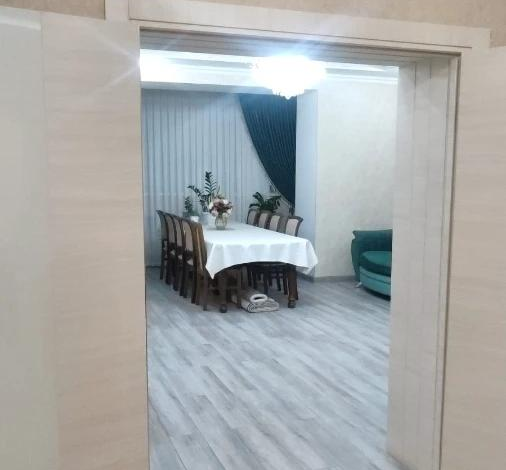 4-комнатная квартира · 160 м² · 4/8 этаж, Санкибай Батыра 72кк3