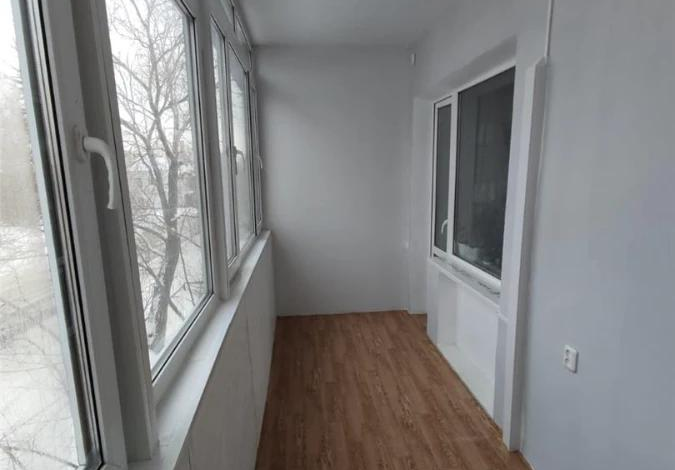 3-комнатная квартира · 51 м² · 2/2 этаж, мкр Михайловка , Бадина 209