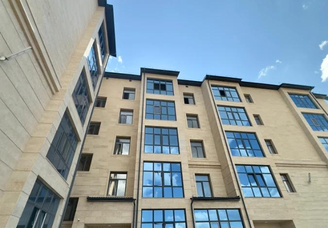 2-комнатная квартира · 60 м² · 1/5 этаж, мкр Юго-Восток, 3 улица 42 б