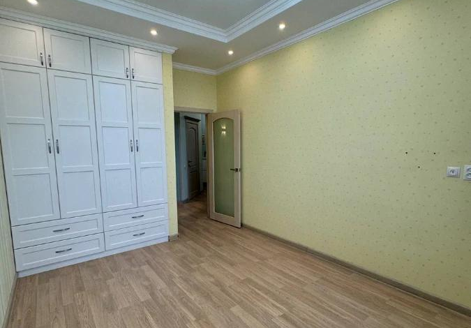 3-комнатная квартира · 129 м² · 5/10 этаж, мкр Михайловка , Кривогуза 96/1