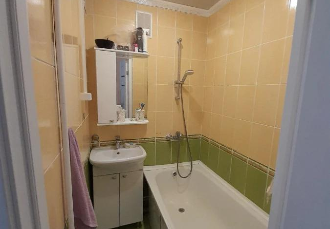 2-комнатная квартира · 45 м² · 4/5 этаж, Академика Бектурова 33