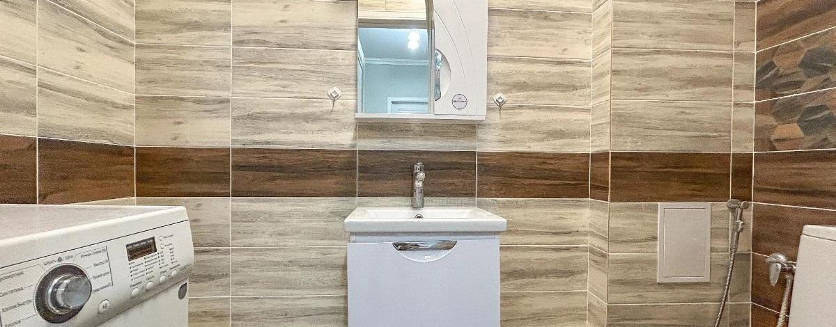3-комнатная квартира · 100 м² · 6/7 этаж, Тыныбаева 6 — Бизнес класс, потолки 3м
